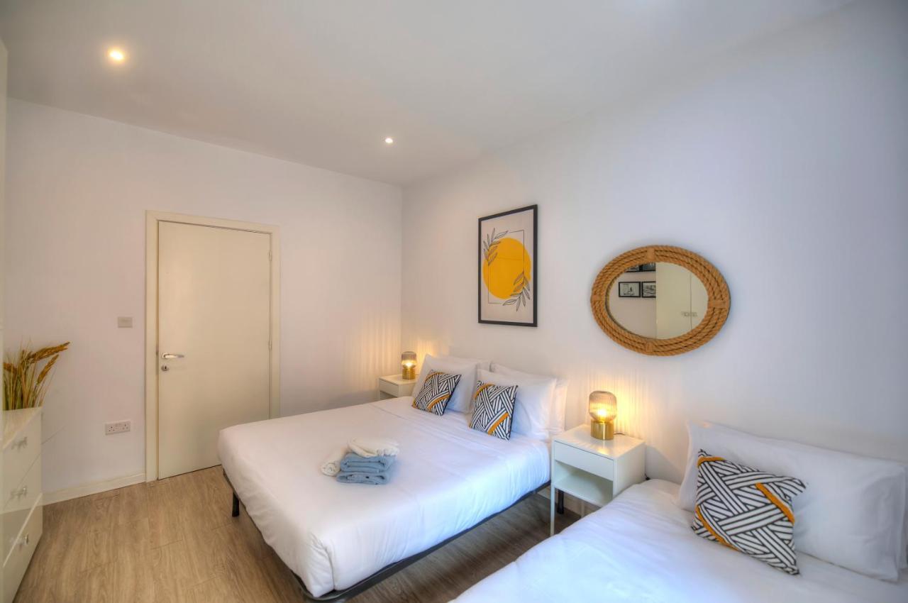 Spacious 4 Bedrooms With Sea View Balcony Goslm-3 Sliema Zewnętrze zdjęcie
